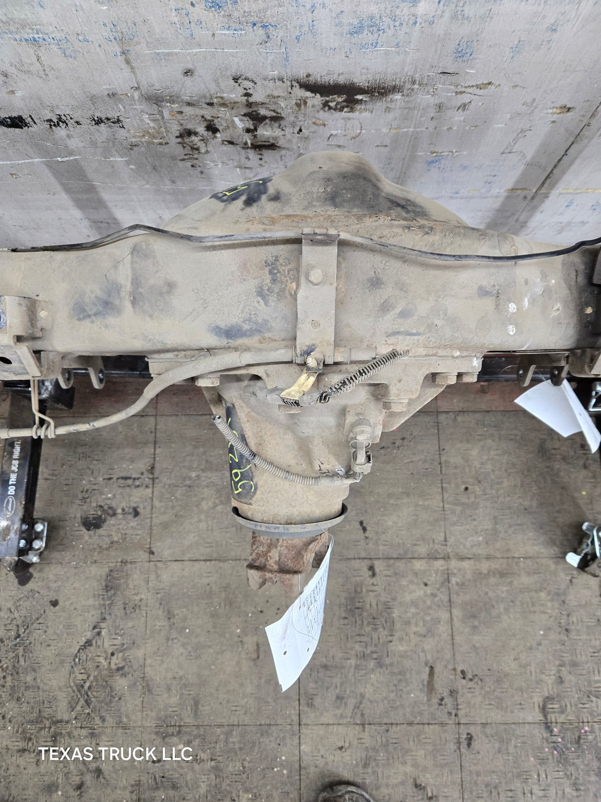 2005-2016 Ford F450 F550 Super Duty Rear Axle 4.10 Gear Ratio DRW 183K Miles