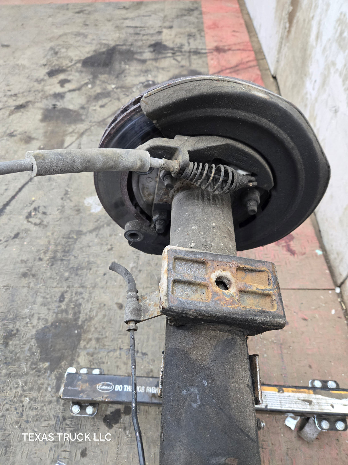 2008-2010 Ford Super Duty F250 F350 SRW Rear Axle 3.73 Gear Ratio
