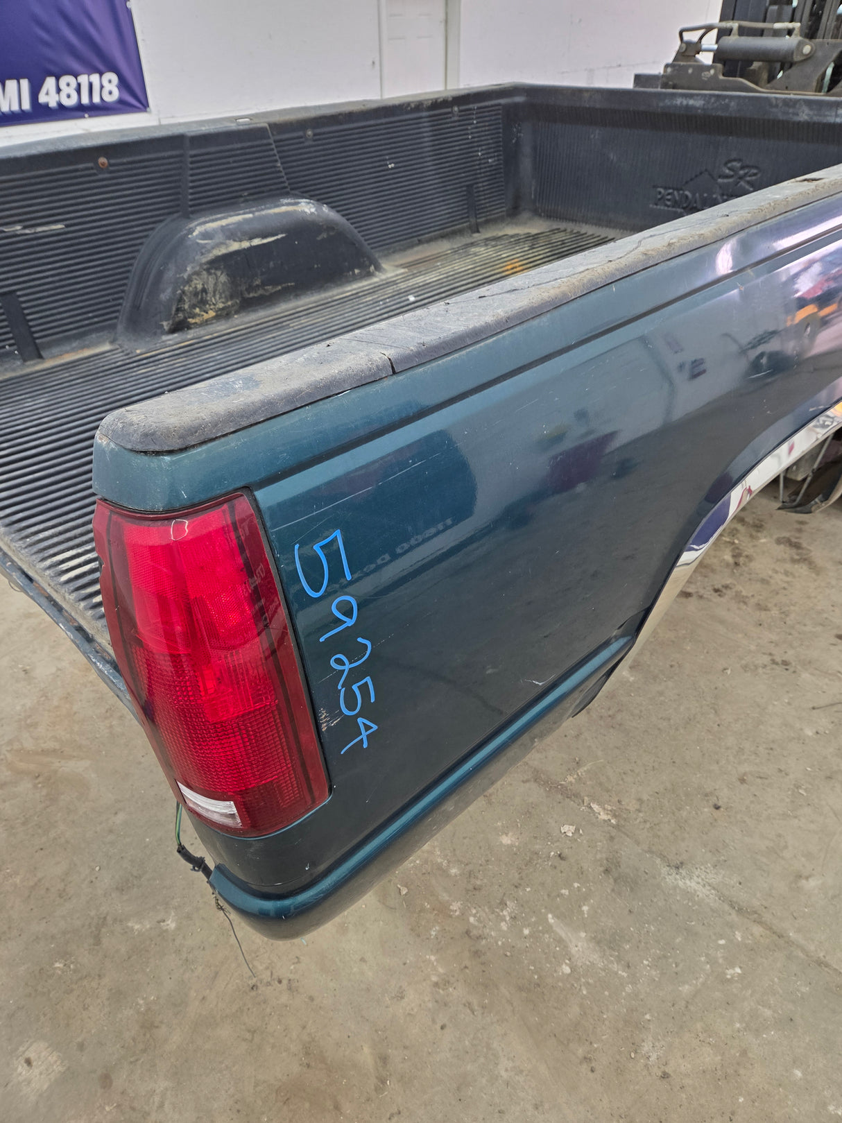 1988-1998 Chevrolet / GMC 1500 2500 3500 OBS 8' Long Truck Bed