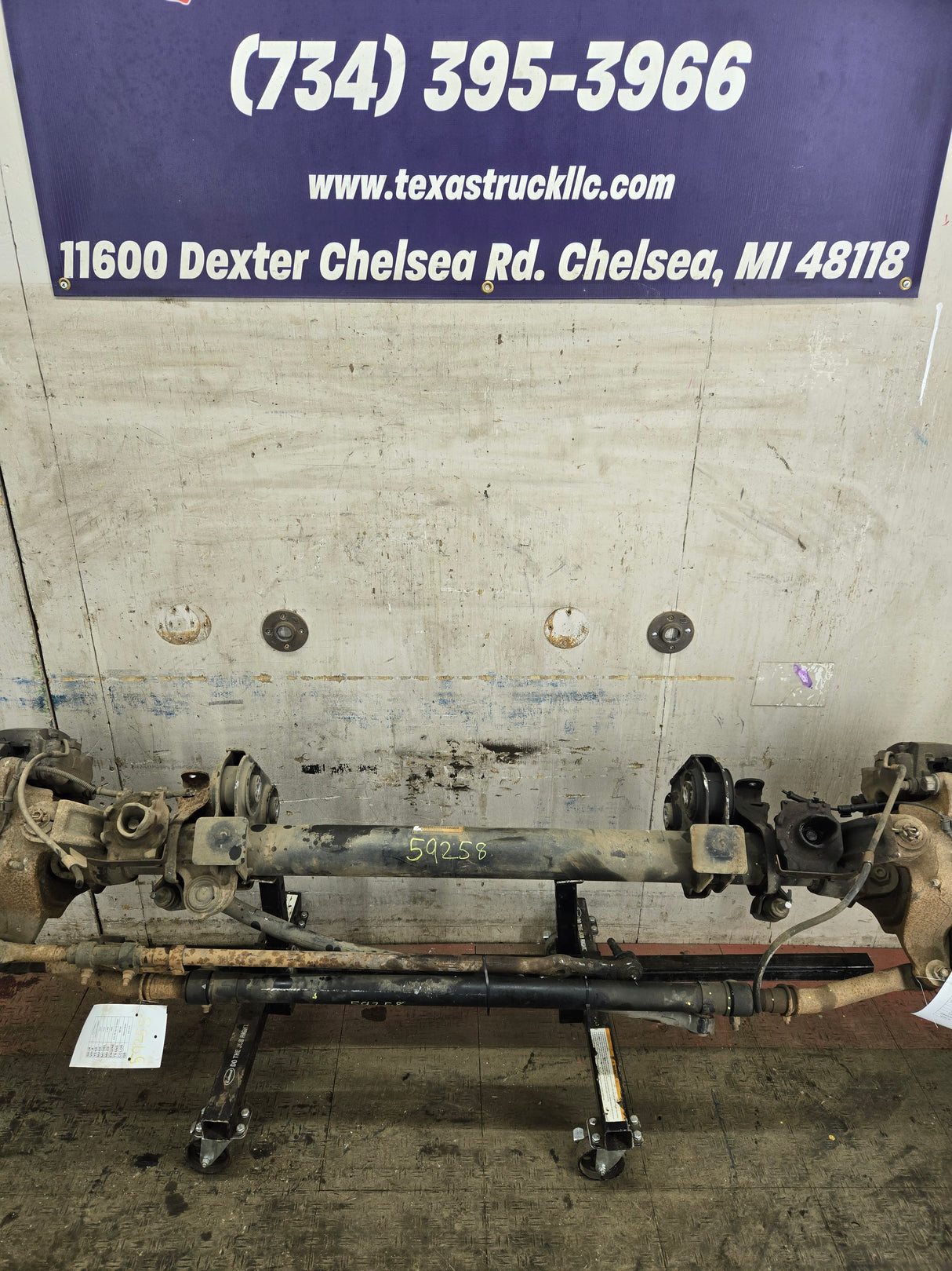 2005-2016 Ford Super Duty F450 F550 FRONT Axle 2wd