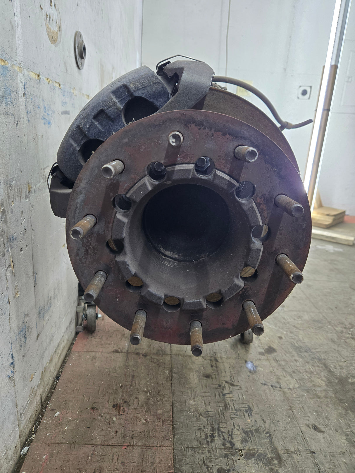 2005-2016 Ford Super Duty F450 F550 FRONT Axle 2wd