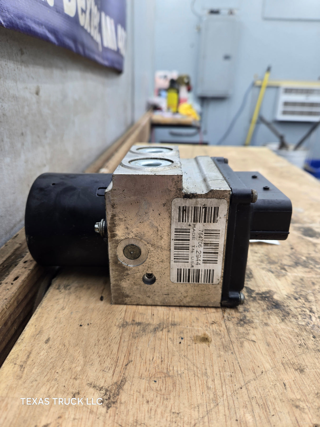 2005-2007 Ford Super Duty F250 F350 ABS Pump Module Control Assembly - 5C34-2C346-AJ