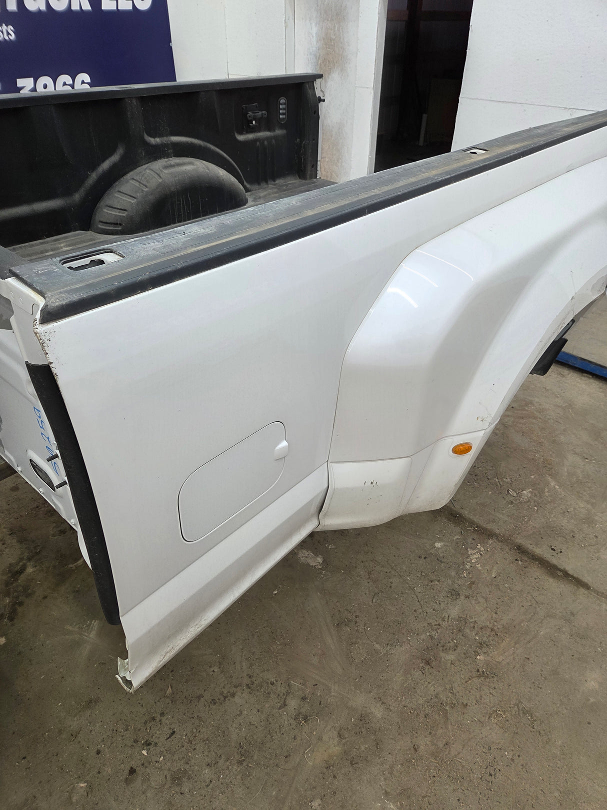 2017-2022 Ford Super Duty F350 F450 F550 8' Dually Bed