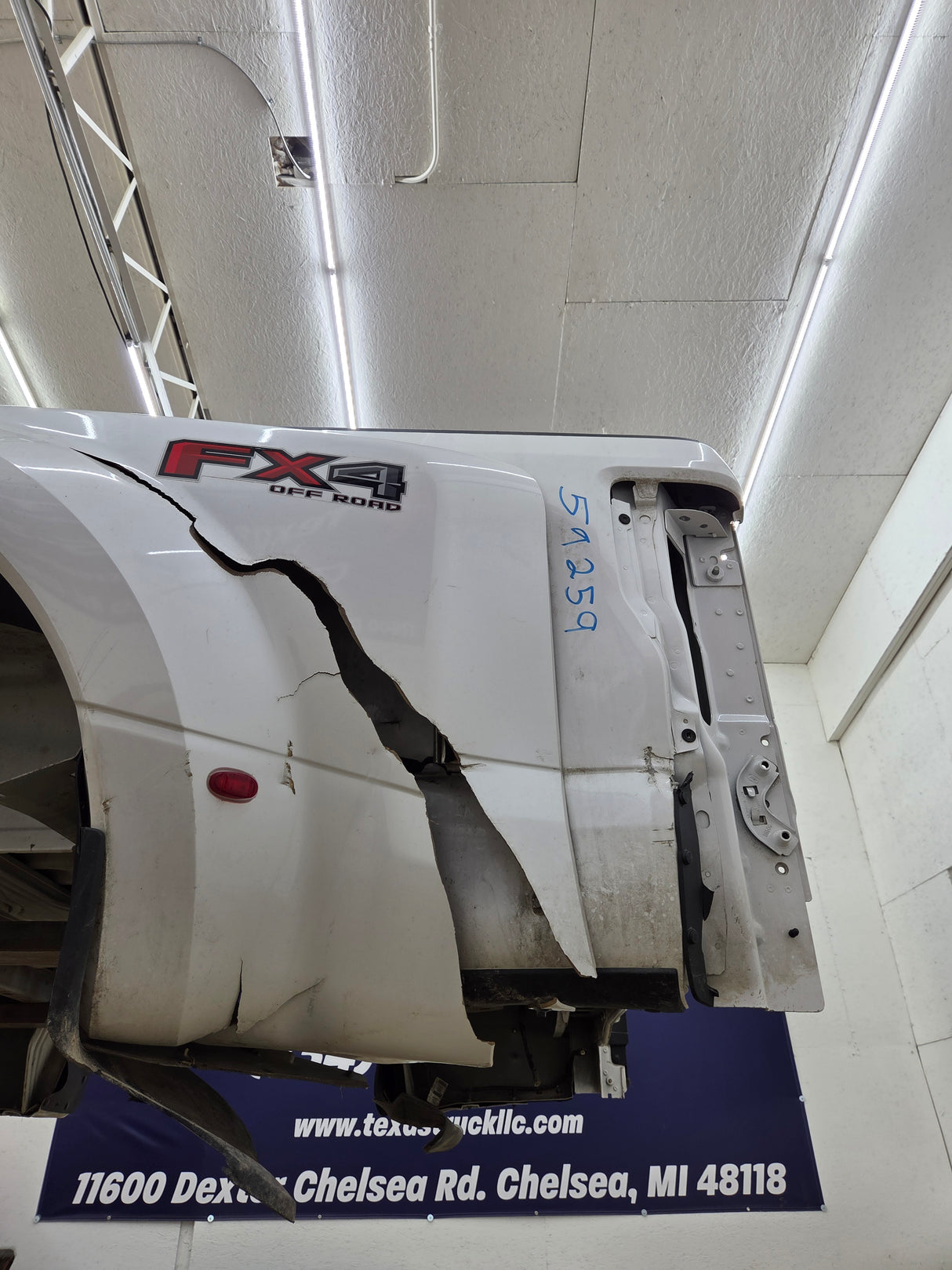 2017-2022 Ford Super Duty F350 F450 F550 8' Dually Bed