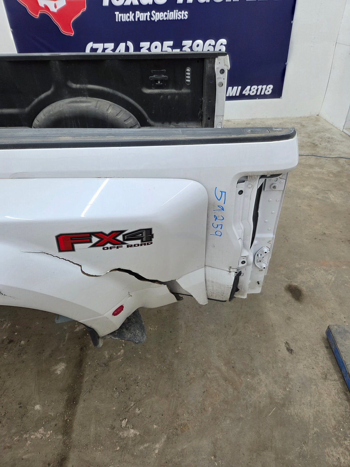 2017-2022 Ford Super Duty F350 F450 F550 8' Dually Bed