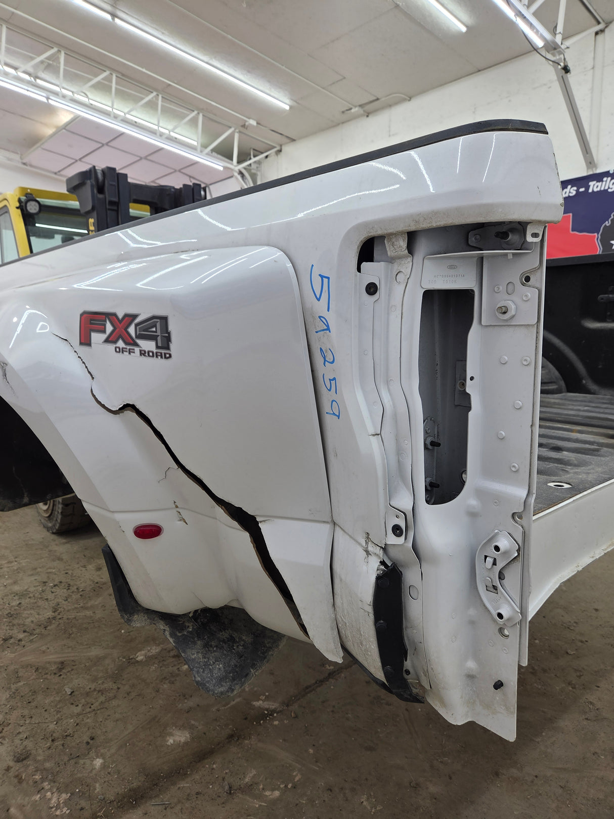 2017-2022 Ford Super Duty F350 F450 F550 8' Dually Bed
