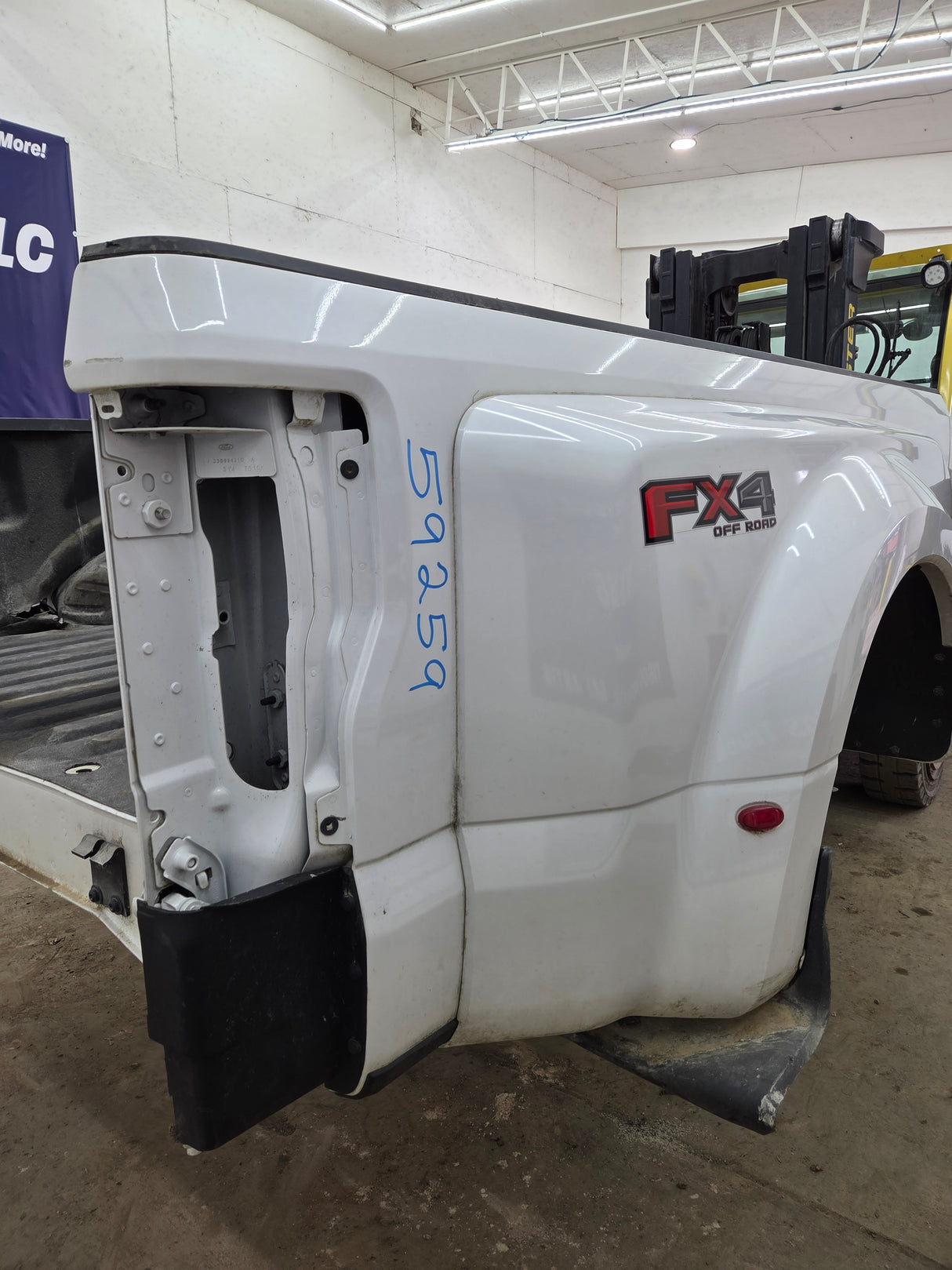 2017-2022 Ford Super Duty F350 F450 F550 8' Dually Bed