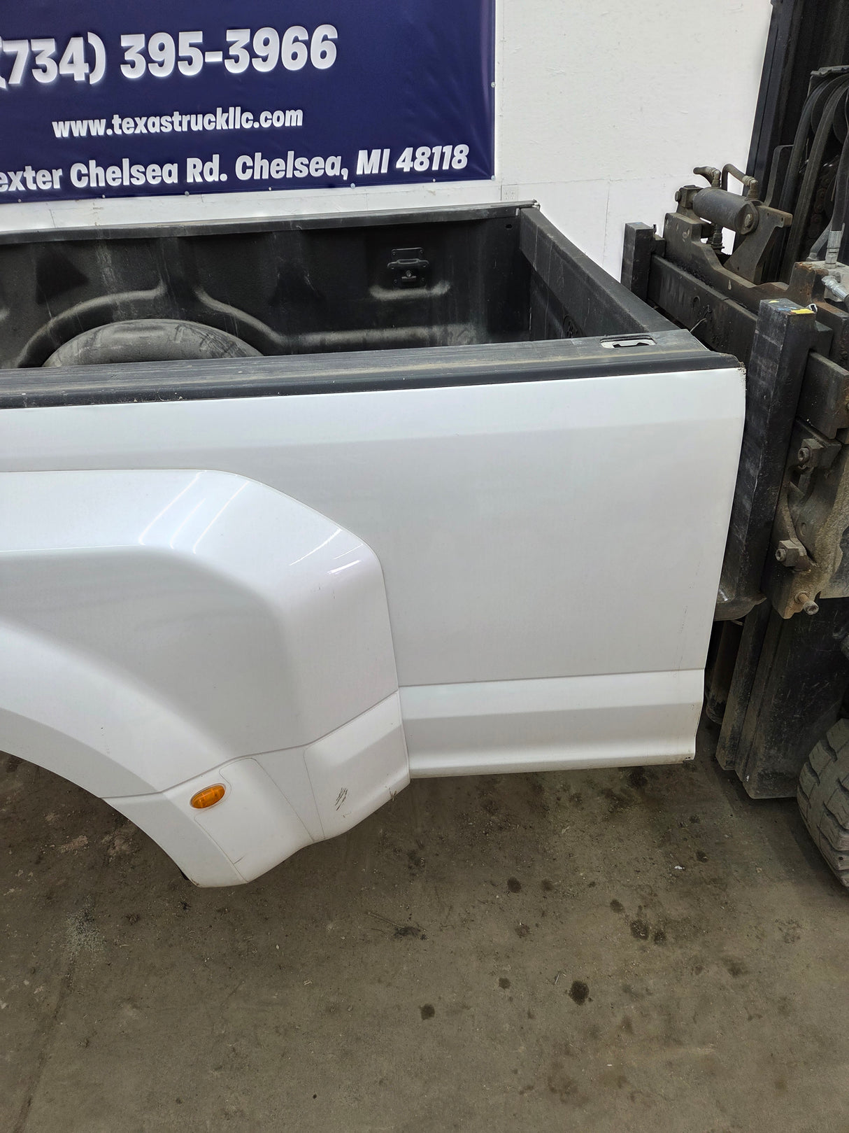2017-2022 Ford Super Duty F350 F450 F550 8' Dually Bed