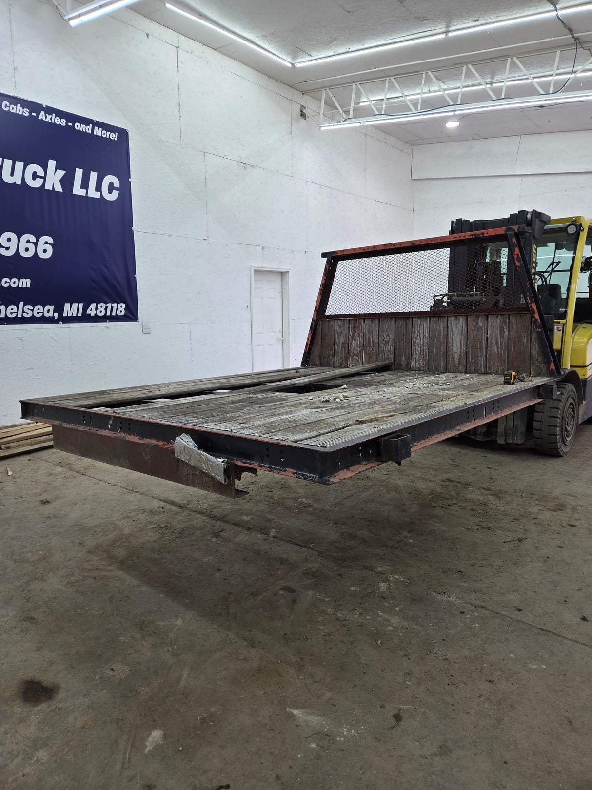 8.5' Steel Pickup Truck Single Rear Wheel Utility Flatbed Universal