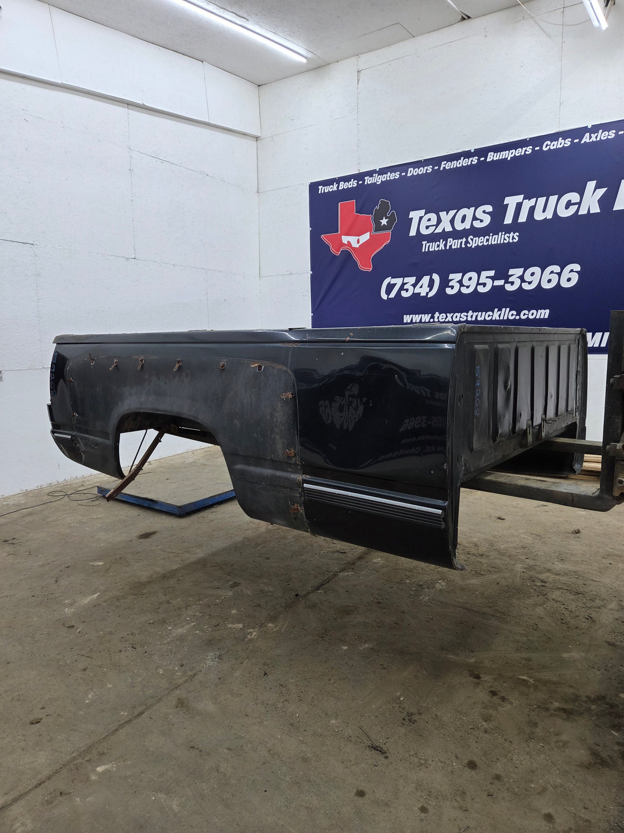 1988-2000 Chevrolet Silverado / GMC Sierra 3500 OBS 8' Dually Truck Bed - Black