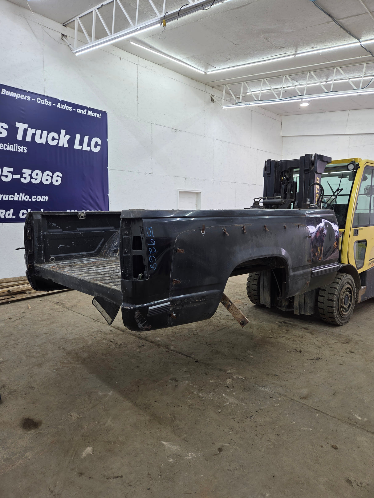 1988-2000 Chevrolet Silverado / GMC Sierra 3500 OBS 8' Dually Truck Bed - Black