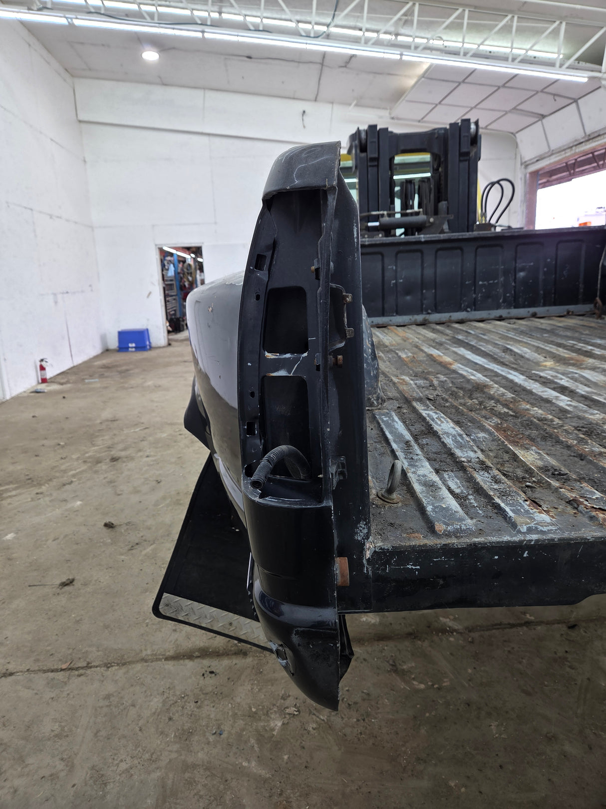 1988-2000 Chevrolet Silverado / GMC Sierra 3500 OBS 8' Dually Truck Bed - Black
