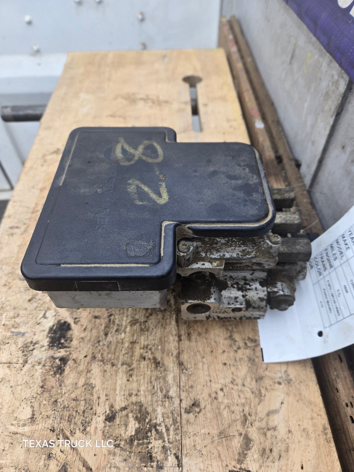 2000 GMC C2500 C3500 ABS Pump Module Control Assembly