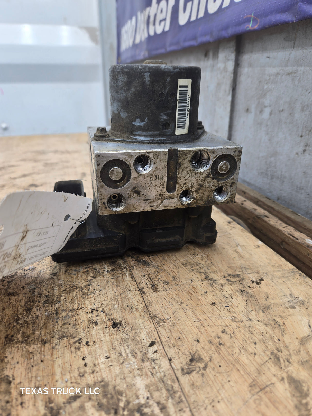 2012 Ford Super Duty F450 F550 ABS Pump Module Control Assembly - BC34-2C346-AG