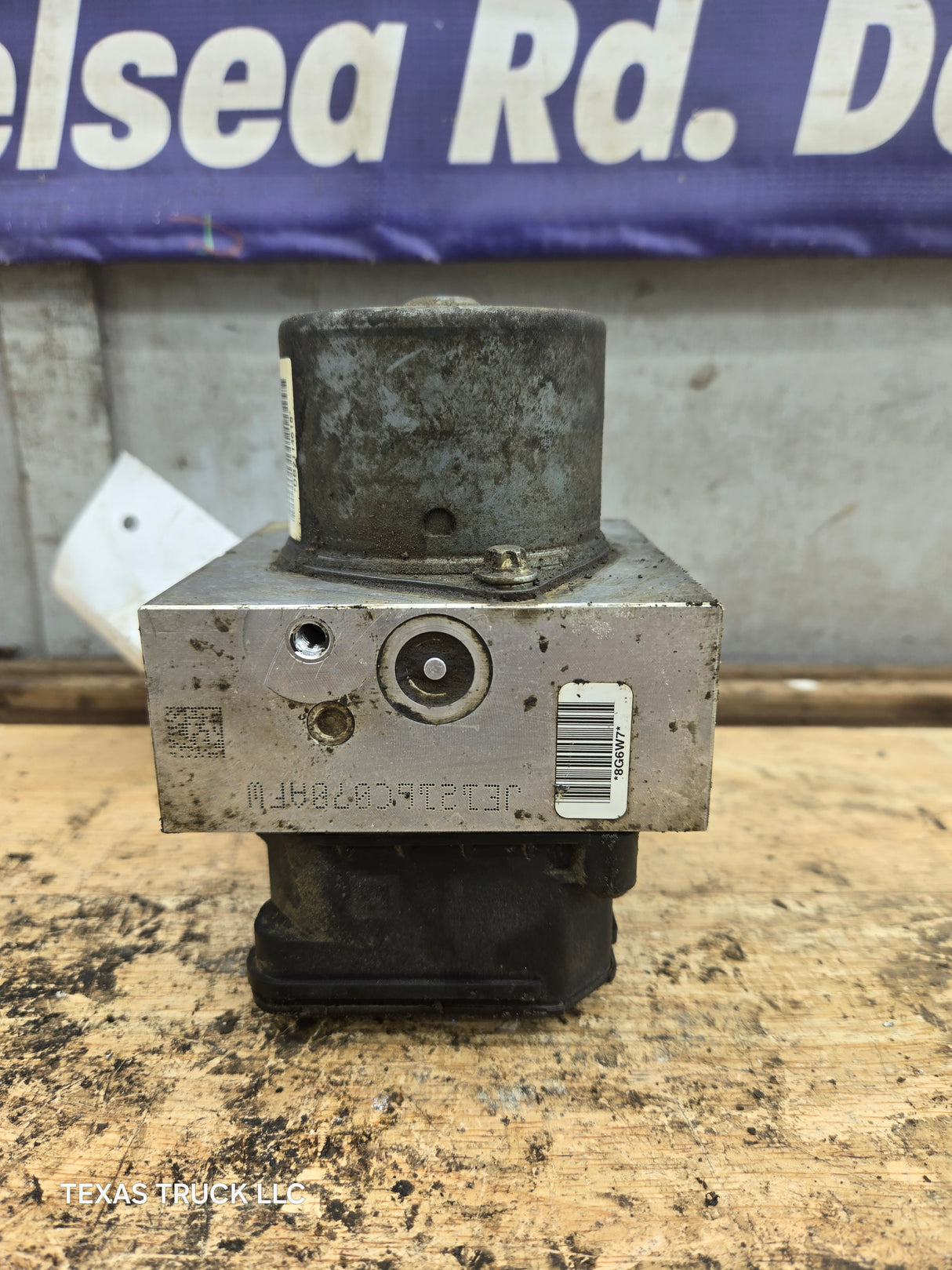 2012 Ford Super Duty F450 F550 ABS Pump Module Control Assembly - BC34-2C346-AG