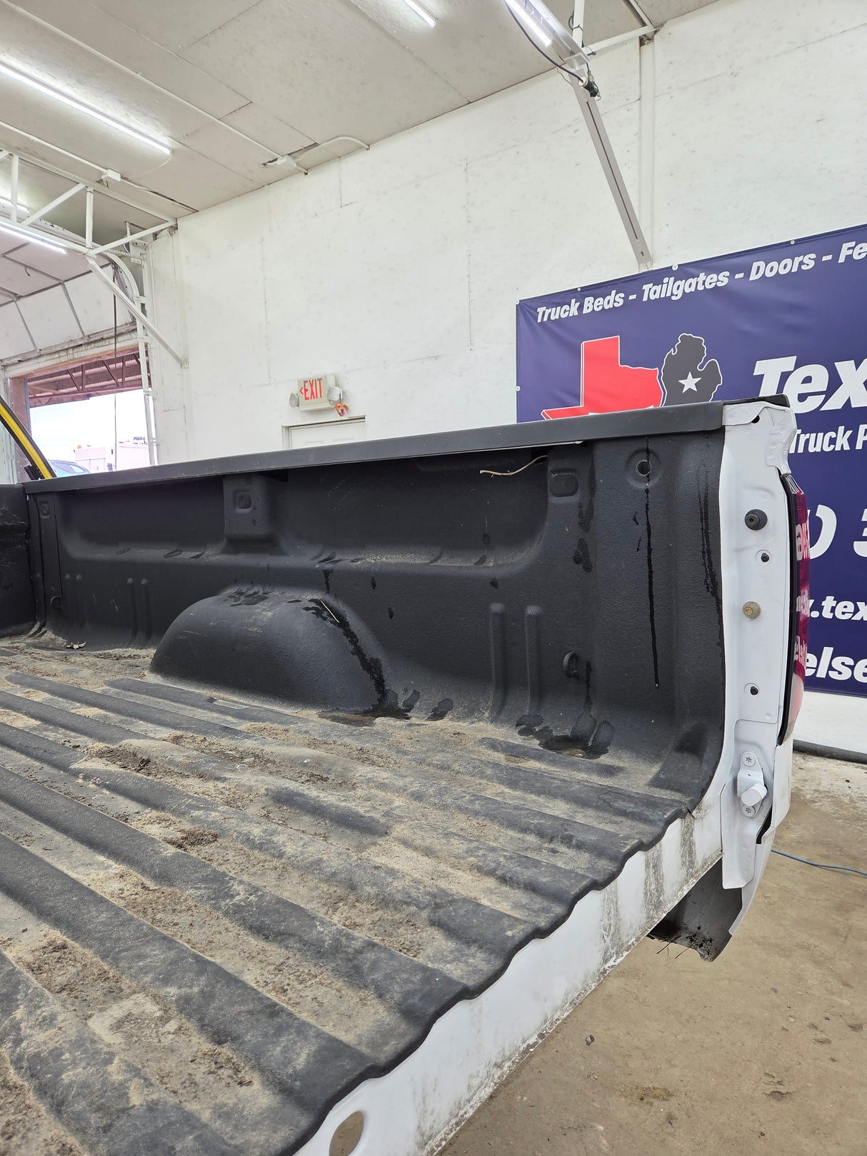 2014-2019 Chevrolet Silverado 1500 2500HD 3500HD 8' Long Truck Bed