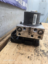 2012 Ford Super Duty F450 F550 ABS Pump Module Control Assembly - BC34-2C346-AH