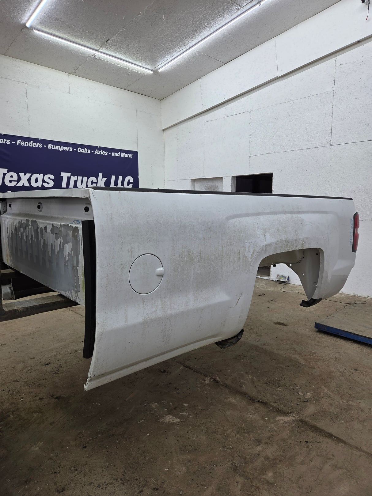2014-2019 Chevrolet Silverado 1500 2500 3500 HD 8' Long Truck Bed
