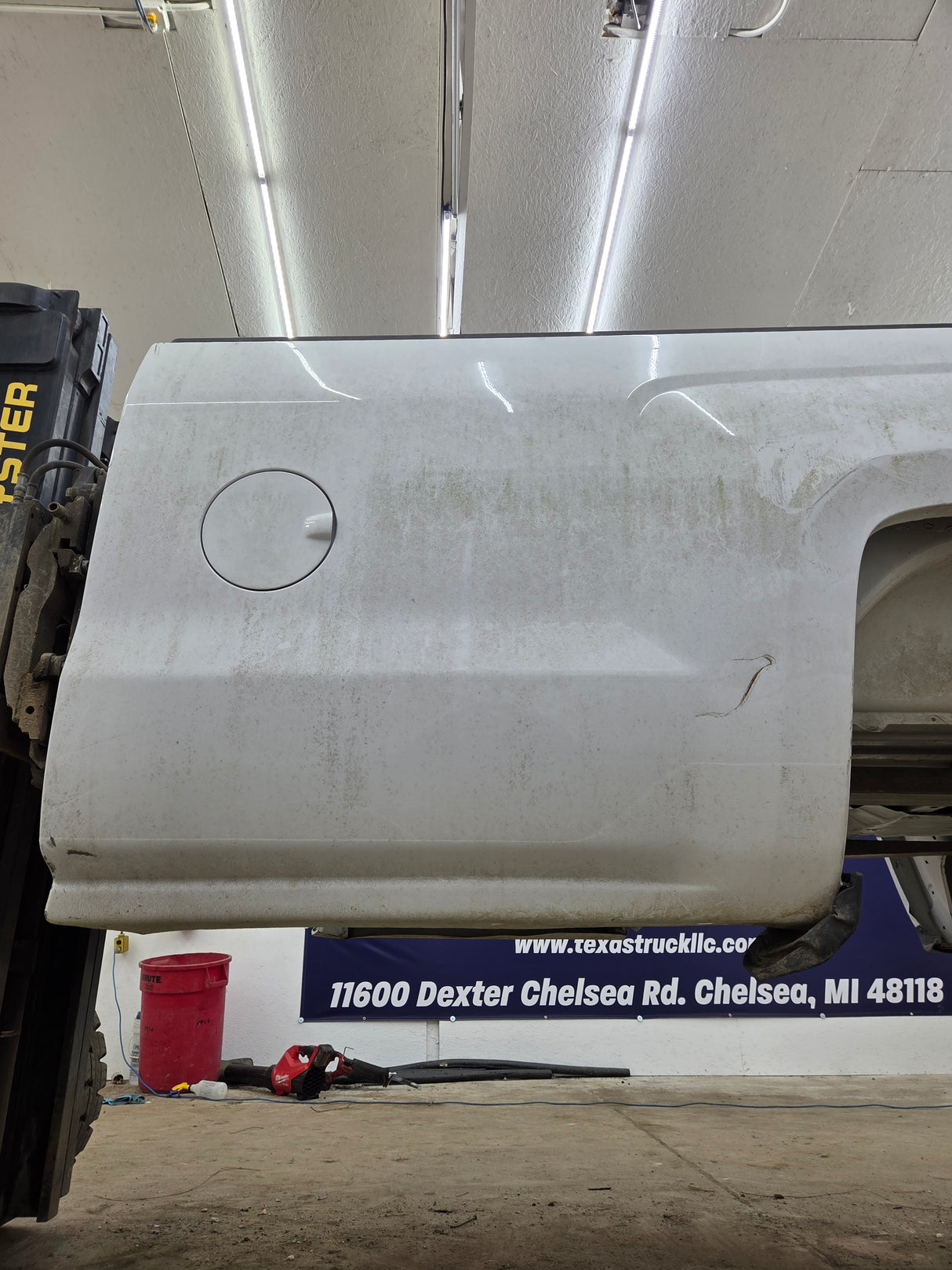 2014-2019 Chevrolet Silverado 1500 2500 3500 HD 8' Long Truck Bed