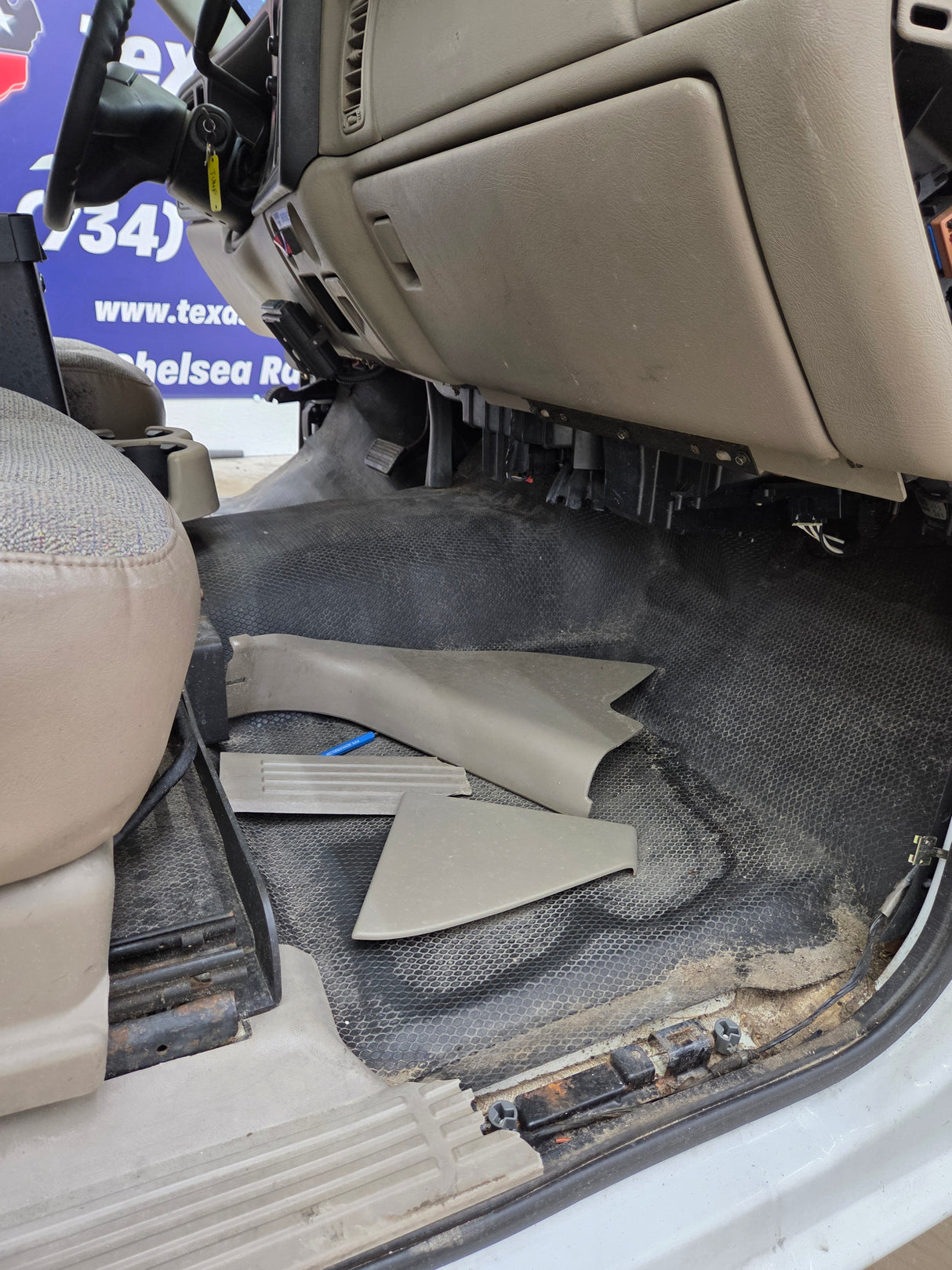 1999-2007 Chevrolet Silverado / GMC Sierra 1500 2500 HD 3500HD Regular Cab Body