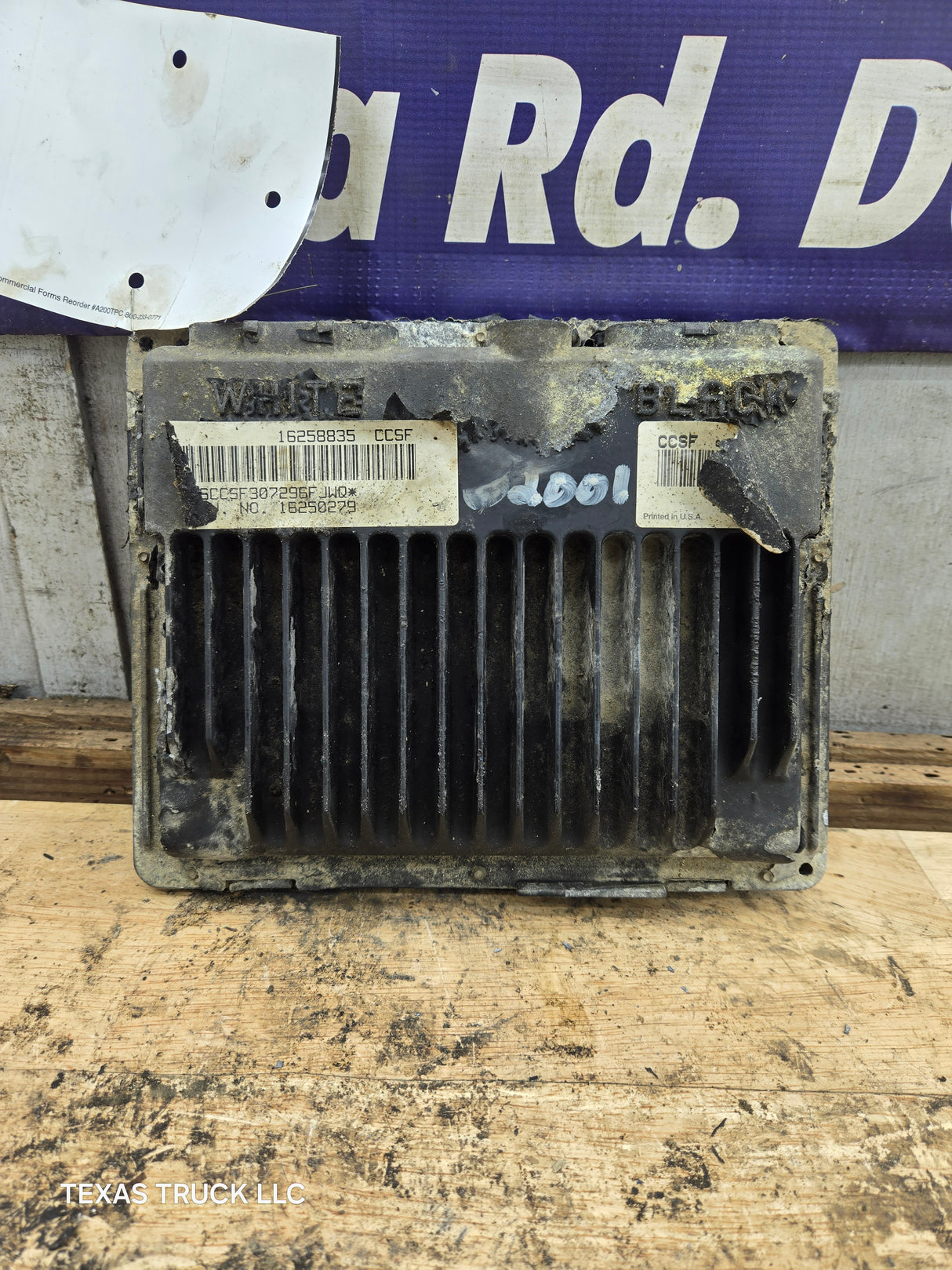 1998-1999 GMC Sierra 1500 2500 5.7L PCM / ECM - 16258835
