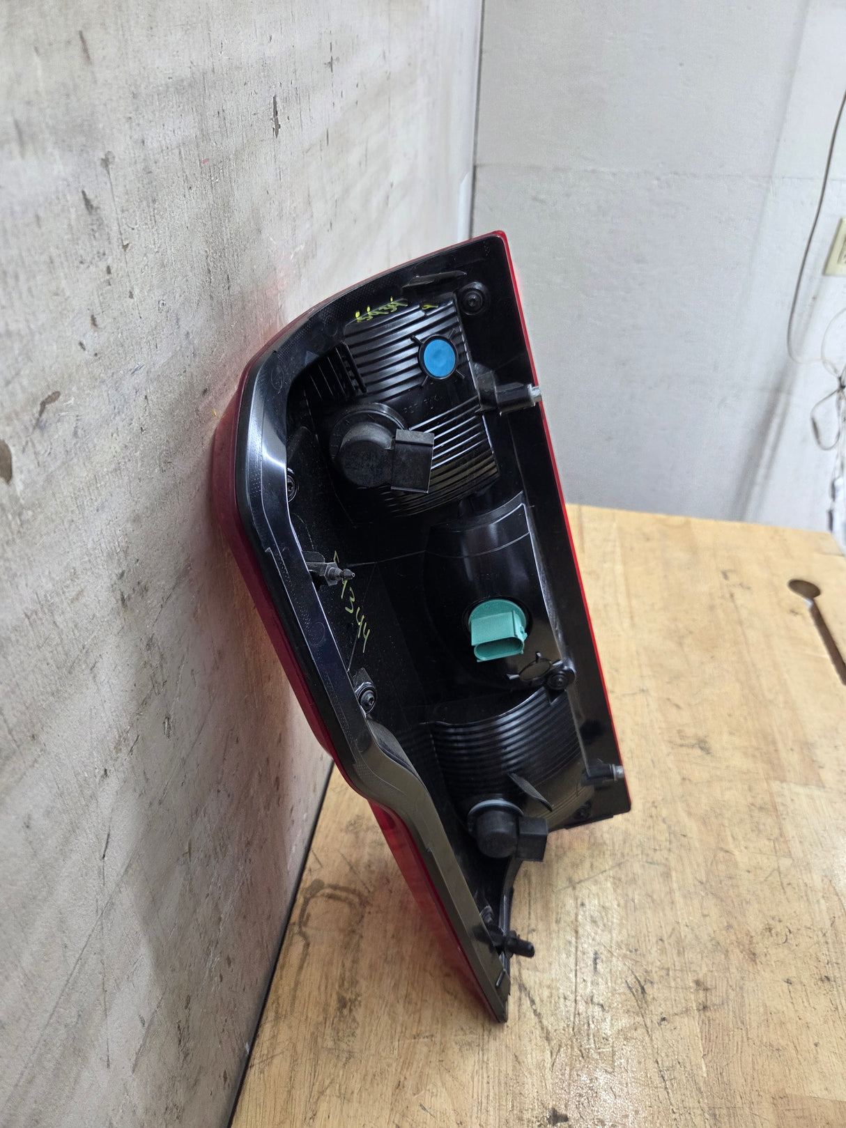2023-2026 Ford Super Duty F250 F350 F450 F550 OEM RH Passenger Side Tail Light PC3B-13B504-A