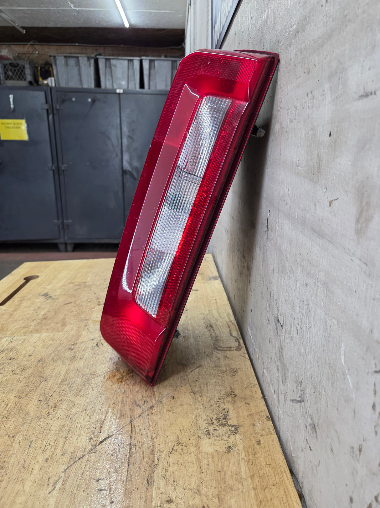 2023-2026 Ford Super Duty Driver Side Tail Light PC3B-13B505-AG F250 F350 F450 F550