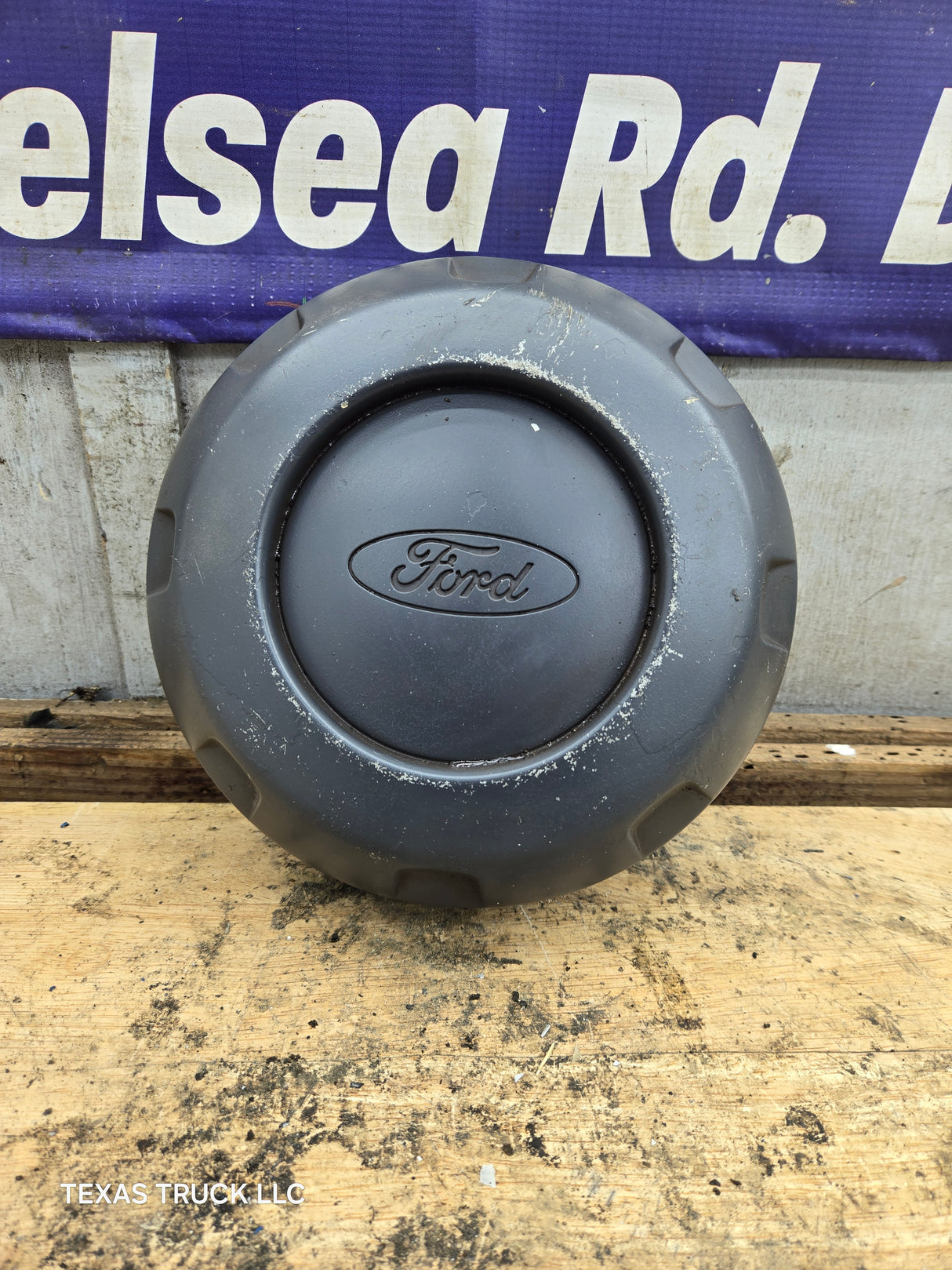2008-2016 Ford Super Duty F250 F350 Center Cap 8 LUG 5C34-1A096-CC