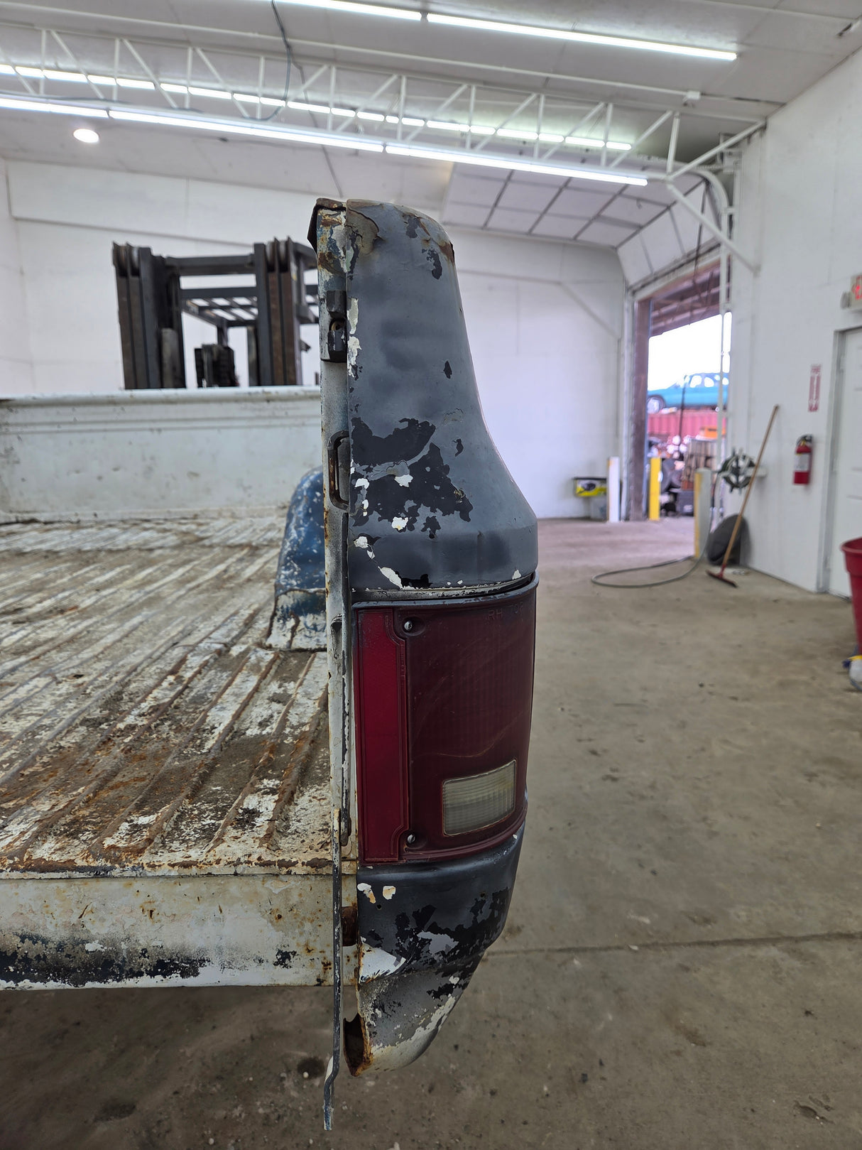 1979-1987 Chevrolet / GMC Square Body 8' Long Bed C10 C15 C20 C25 C35 K10 K15 K20 K25 K35