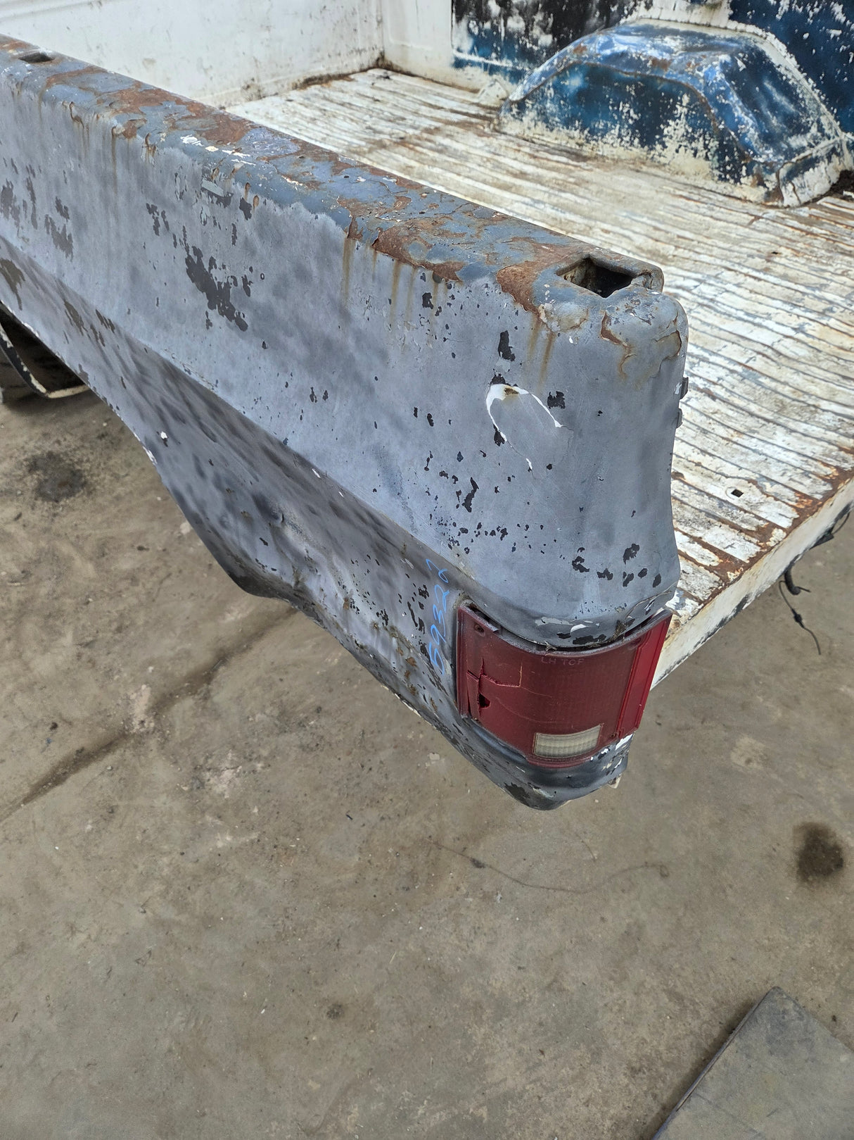 1979-1987 Chevrolet / GMC Square Body 8' Long Bed C10 C15 C20 C25 C35 K10 K15 K20 K25 K35