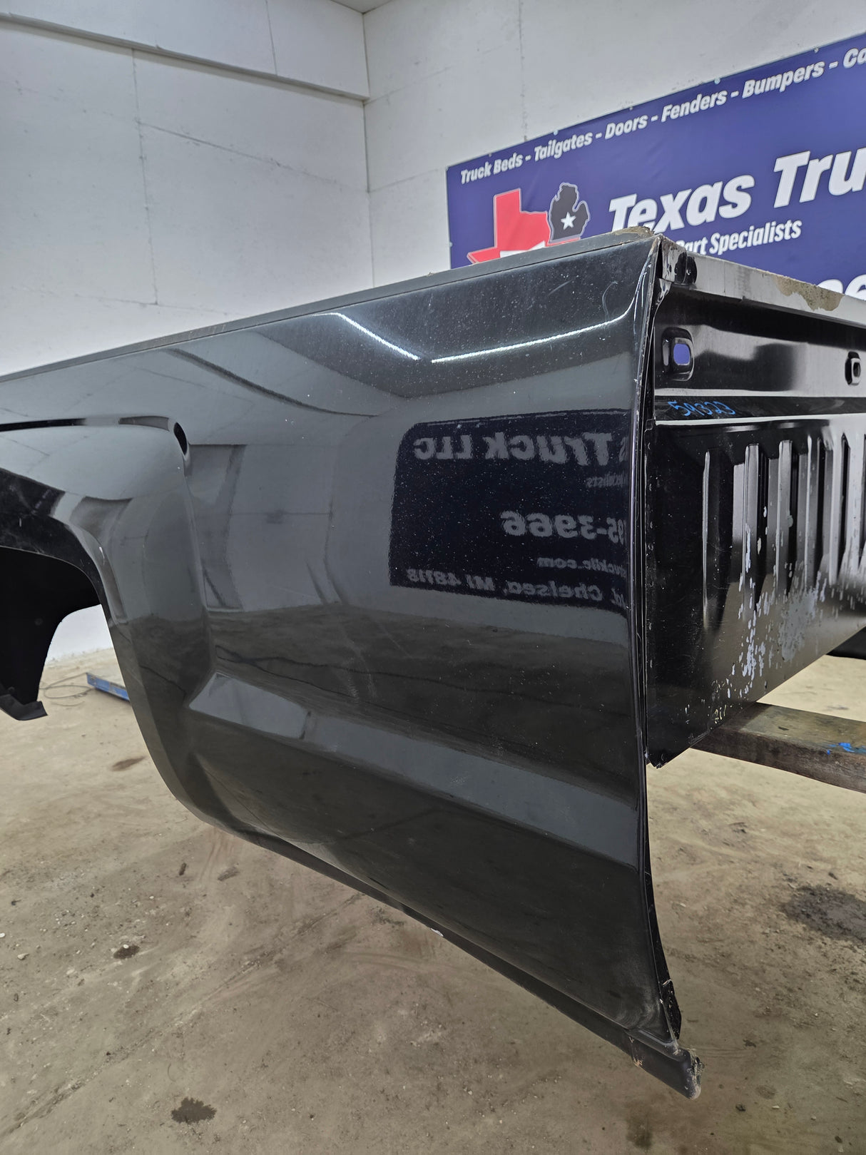 2014-2019 Chevrolet Silverado 1500 2500HD 3500HD 8' Long Truck Bed