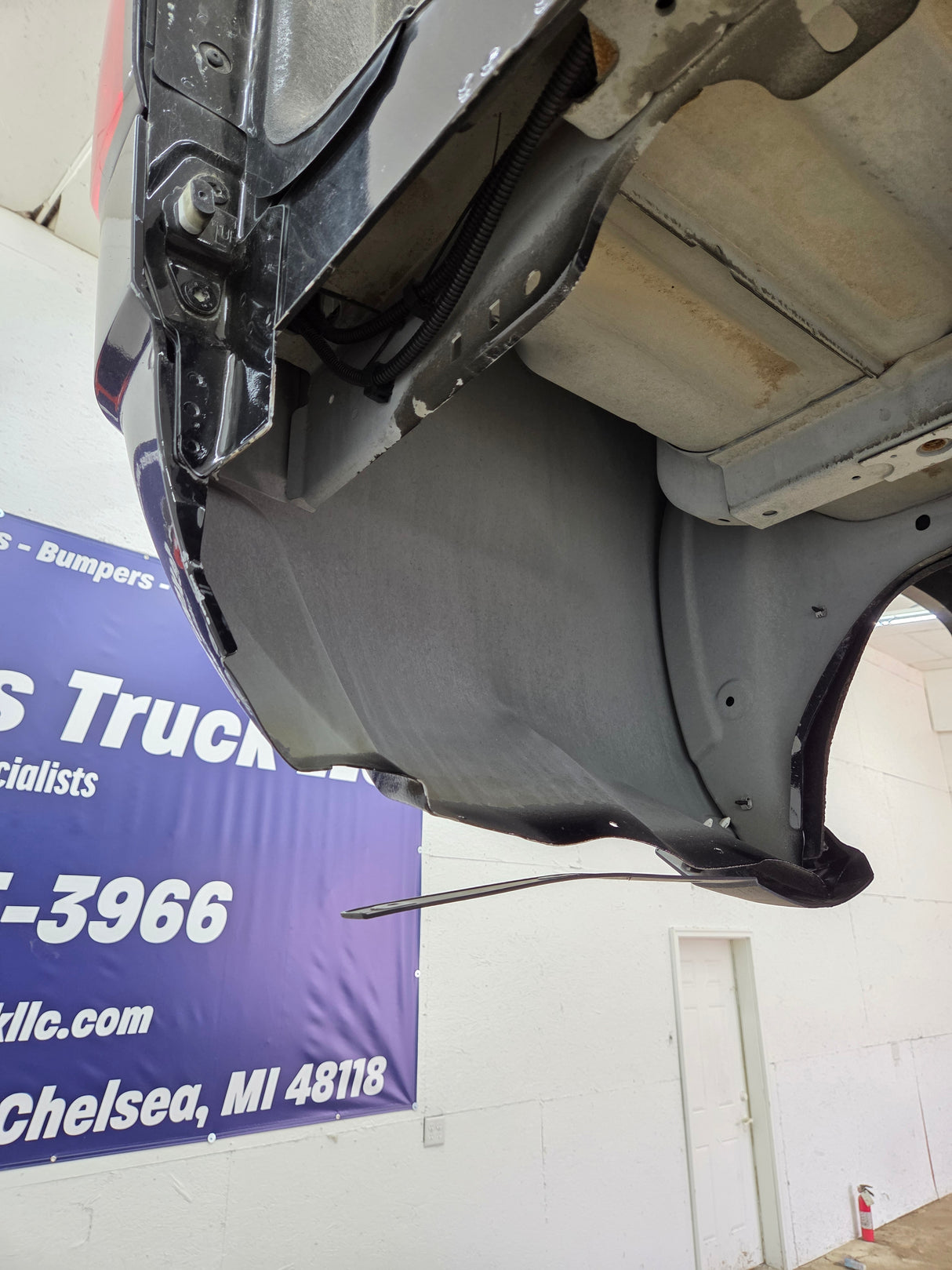 2014-2019 Chevrolet Silverado 1500 2500HD 3500HD 8' Long Truck Bed