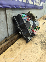 2003-2005 Chevrolet Silverado / GMC Sierra 1500 250 3500 Engine Bay Fuse Box