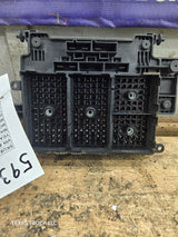 2003-2005 Chevrolet Silverado / GMC Sierra 1500 250 3500 Engine Bay Fuse Box