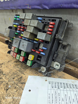 2003-2005 Chevrolet Silverado / GMC Sierra 1500 250 3500 Engine Bay Fuse Box