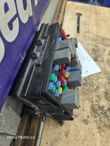 2003-2005 Chevrolet Silverado / GMC Sierra 1500 250 3500 Engine Bay Fuse Box