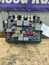 2003-2005 Chevrolet Silverado / GMC Sierra 1500 250 3500 Engine Bay Fuse Box