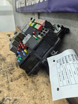 2003-2005 Chevrolet Silverado / GMC Sierra 1500 250 3500 Engine Bay Fuse Box