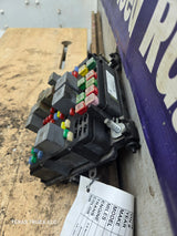 2003-2005 Chevrolet Silverado / GMC Sierra 1500 250 3500 Engine Bay Fuse Box