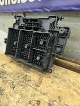 2003-2005 Chevrolet Silverado / GMC Sierra 1500 250 3500 Engine Bay Fuse Box