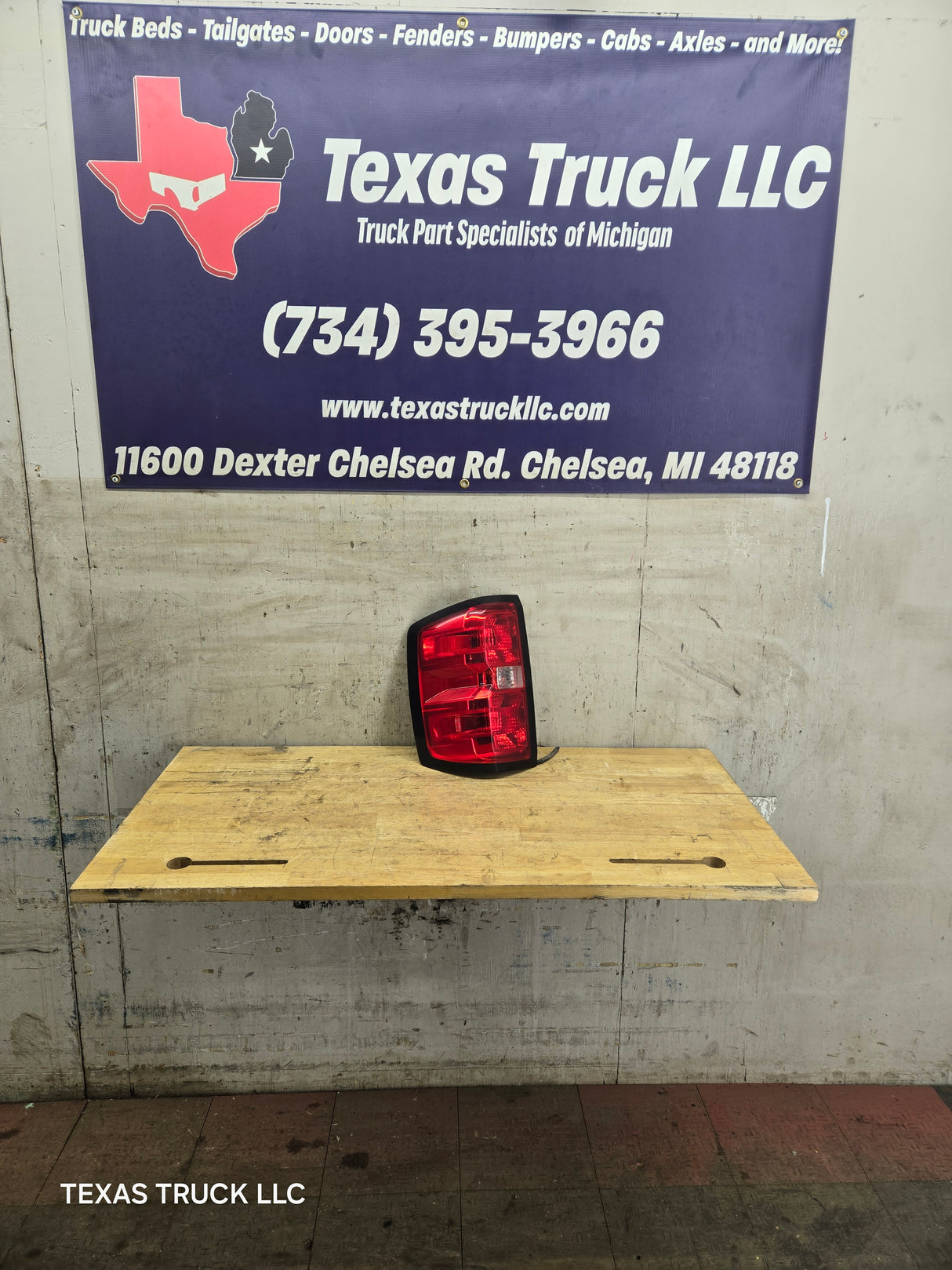 2014-2019 Chevrolet Silverado 1500 2500 3500 LH Driver Side Tail Light 23431875