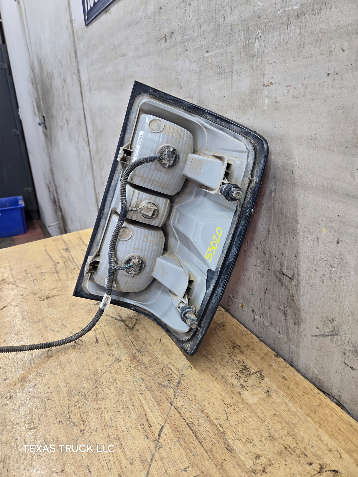2014-2019 Chevrolet Silverado 1500 2500 3500 LH Driver Side Tail Light 23431875