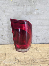 1999-2007 Ford Super Duty Passenger Side Tail Light F250 F350 F450 F550