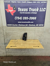 1999-2007 Ford Super Duty Passenger Side Tail Light F250 F350 F450 F550