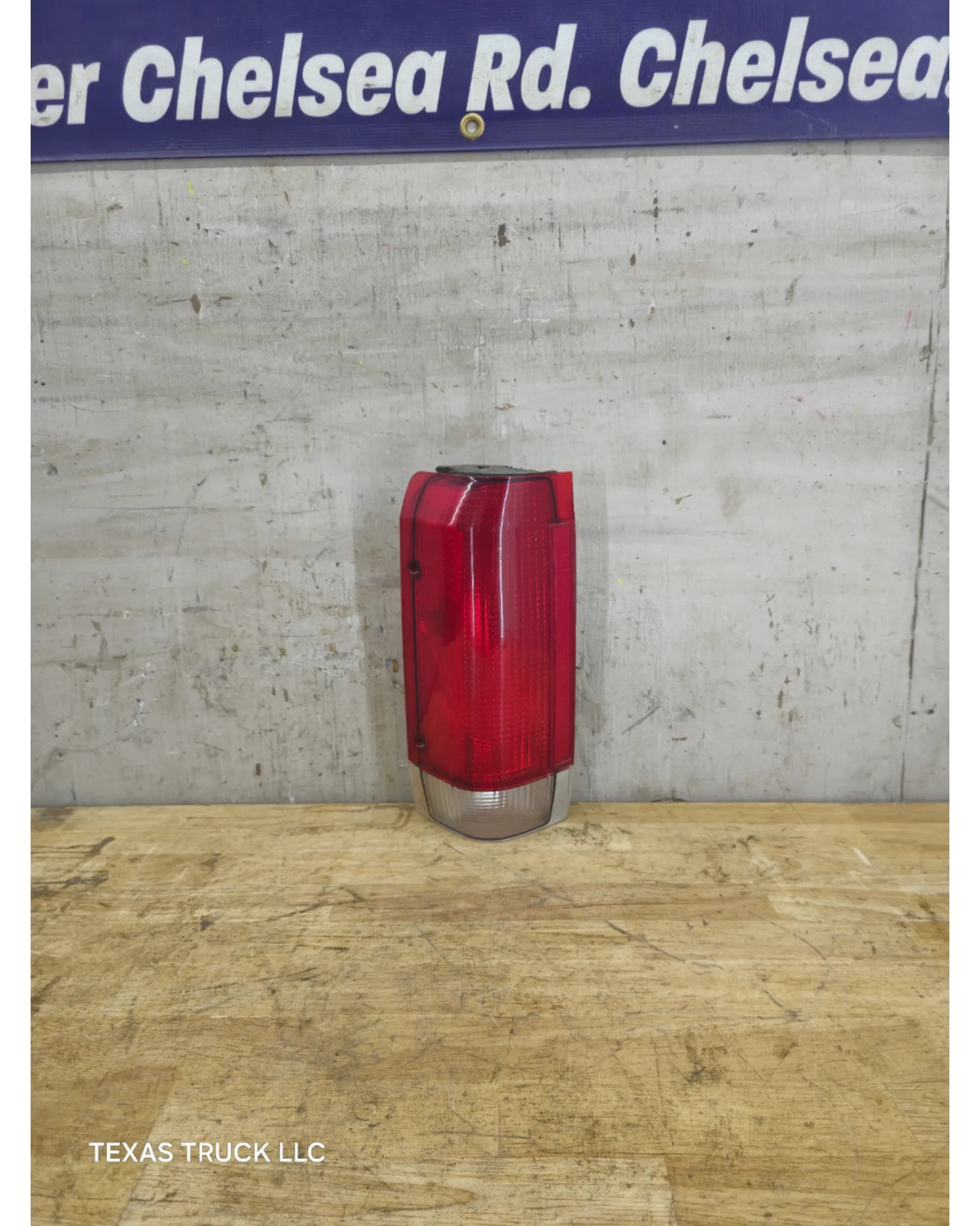 1987-1989 Ford Driver Side Tail Light F150 F250
