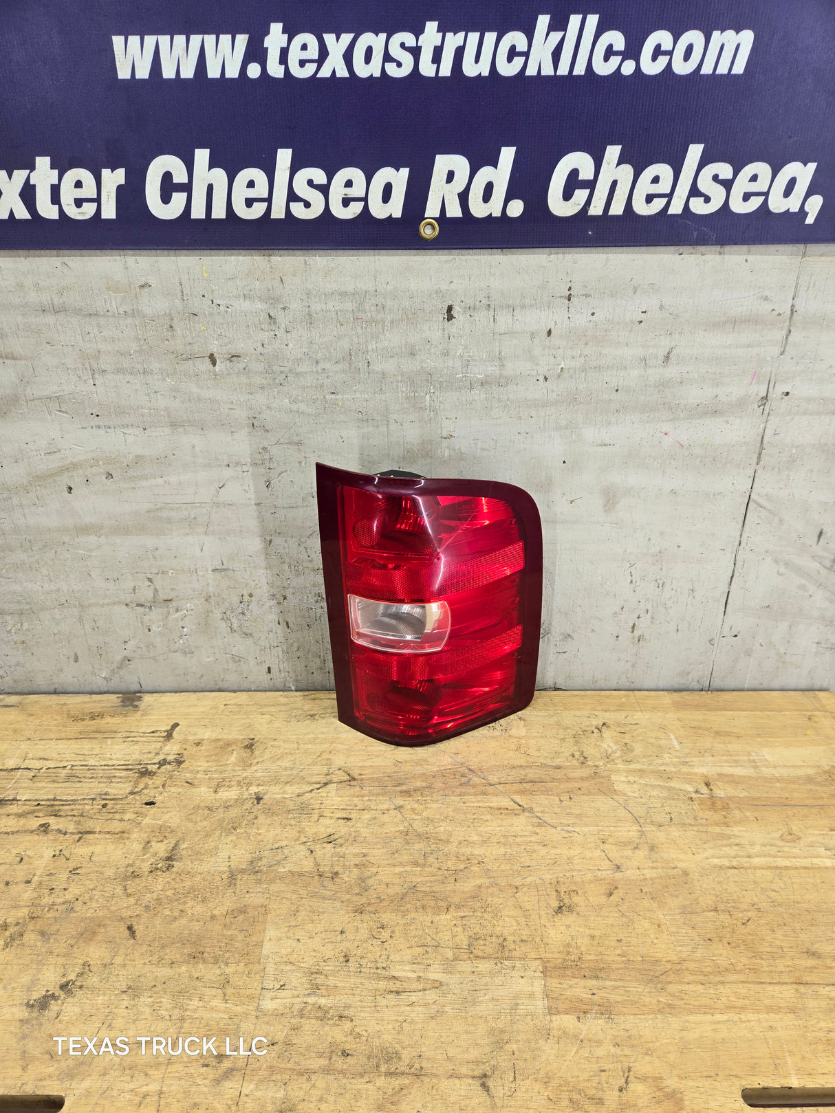 2007-2013 Chevrolet Silverado Passenger Side Tail Light