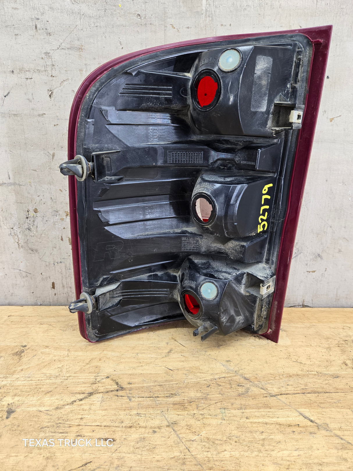 2007-2013 Chevrolet Silverado Passenger Side Tail Light