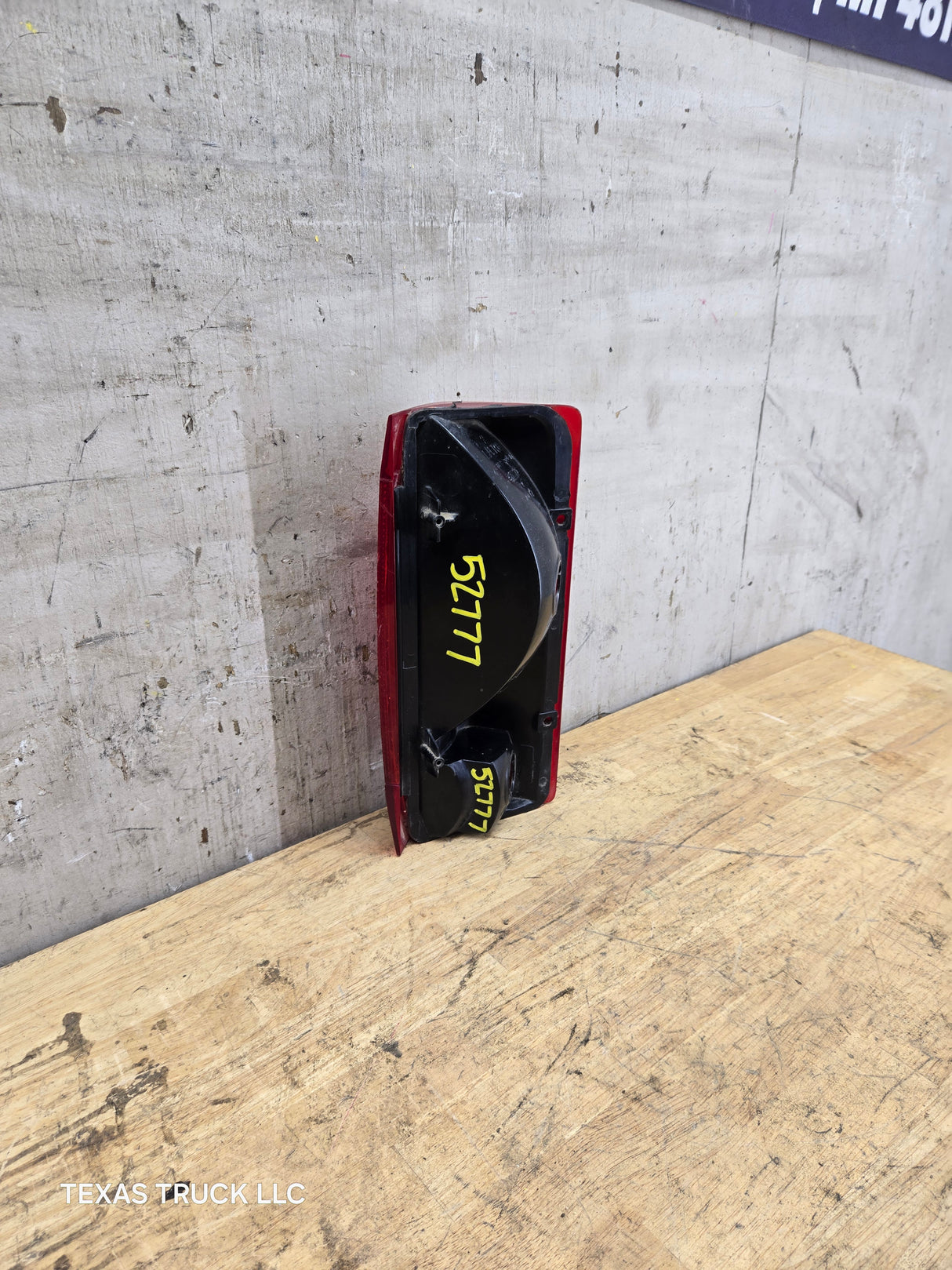 1987-1989 Ford Driver Side Tail Light F150 F250