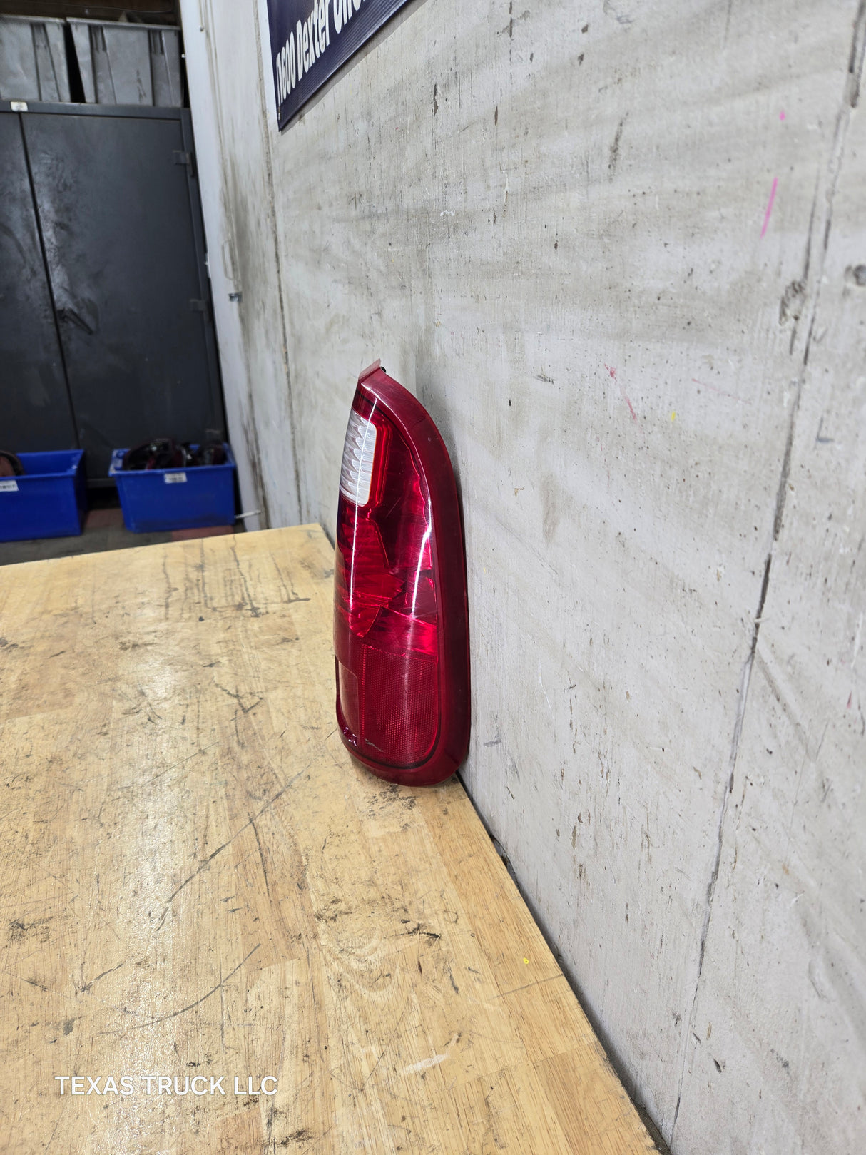 2008-2016 Ford Super Duty Passenger Side Tail Light F250 F350 F450 F550