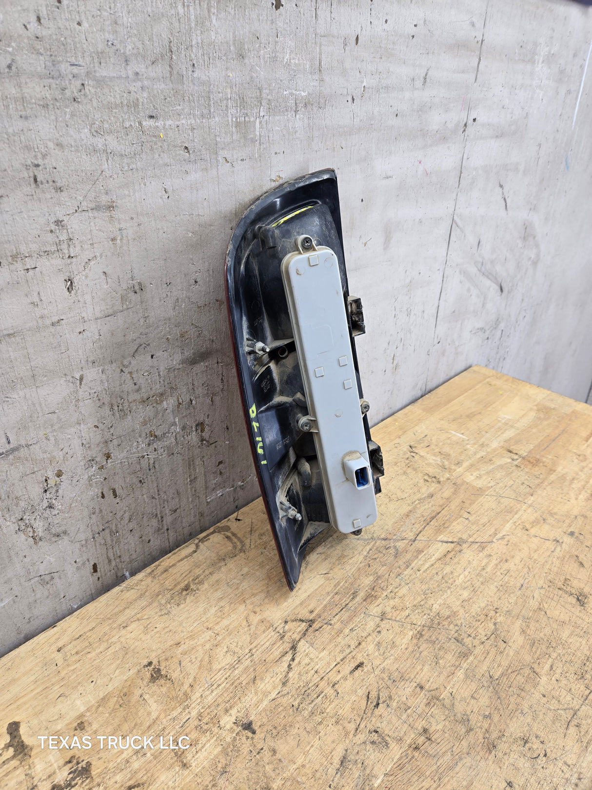 2003-2006 Dodge Ram 3rd Gen Passenger Side Tail Light